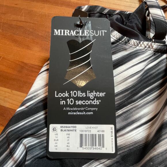 Miraclesuit  Warp Speed Love Knot Top Black/White 14DD retail $146 - Picture 7 of 12